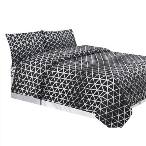 Millano Pearce 4-Piece Sheet Set - Picture 2 of 3